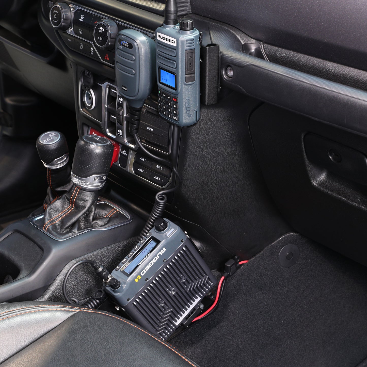 JP1-G4-ULT-ULTIMATE-GMRS-Mobile-Radio-Kit-for-Jeep-Wrangler-JL-and-Gladiator-JT-Installed - Popular Outdoorsman JP1 G4 ULT ULTIMATE GMRS Mobile Radio Kit for Jeep Wrangler JL and Gladiator JT Installed